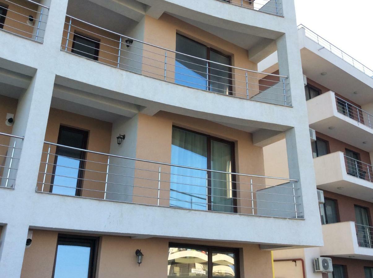 Năvodari Bluewaves Apartment Mamaia Nord מראה חיצוני תמונה